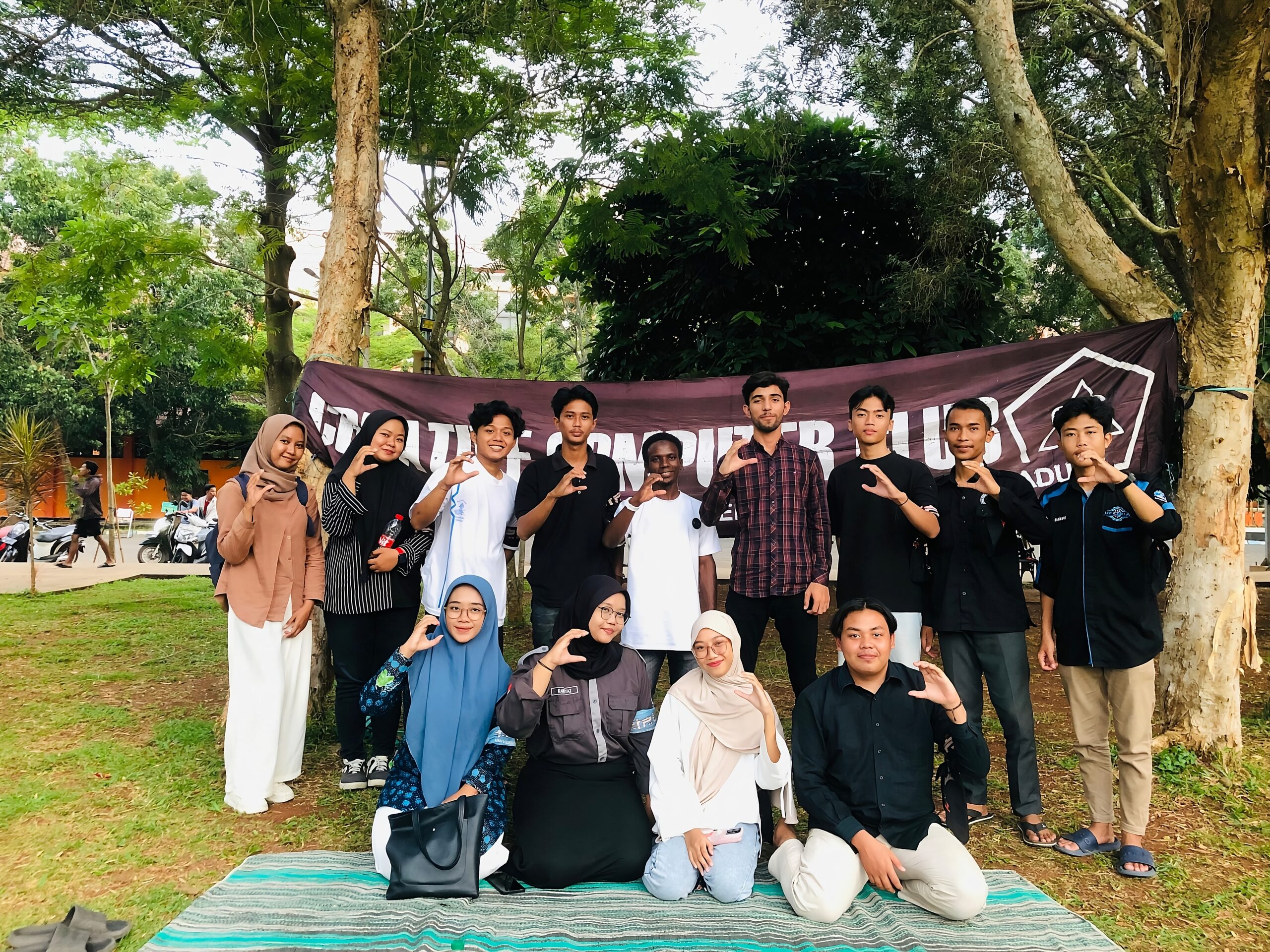 UKM TRIPLE-C Gelar Training TOEFL Bersama Mahasiswa Internasional